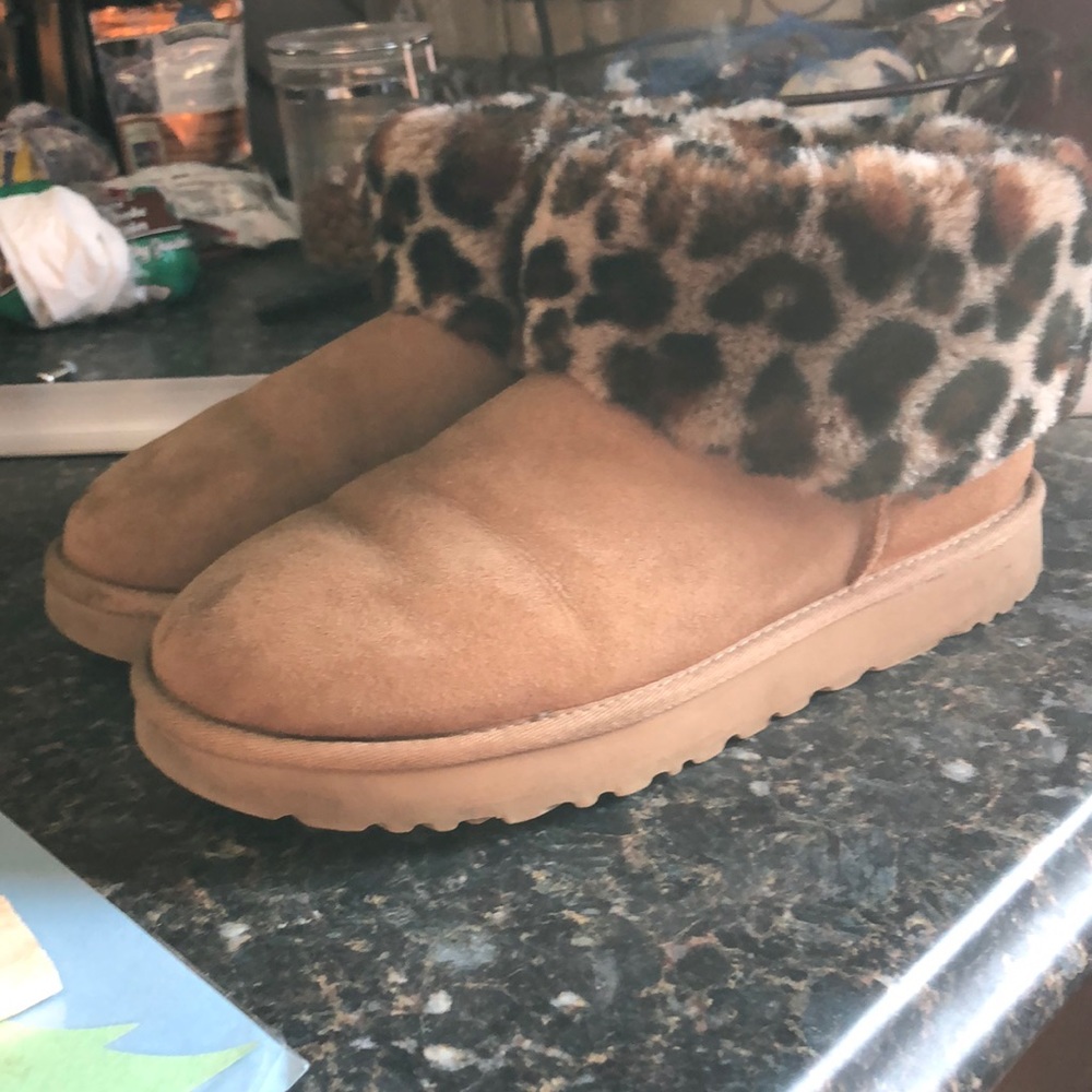UGG Boots w Cheetah Trim